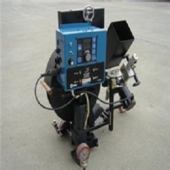 machine automatique de soudure bout à bout et coin de chariot pour réservoir de GPL